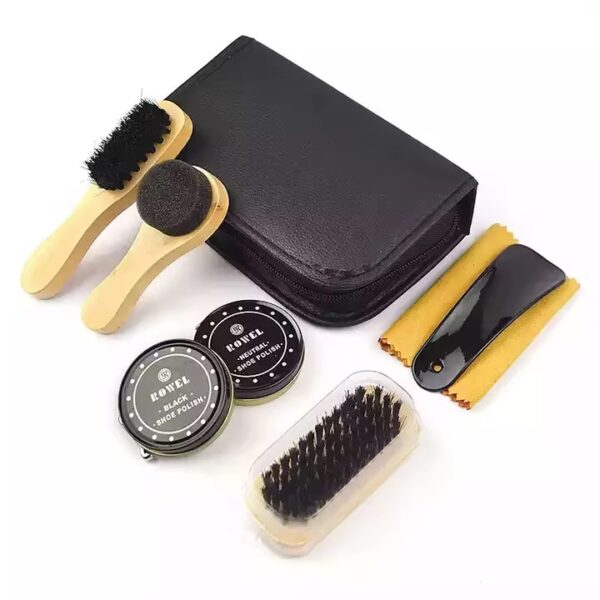 Shoe polish set