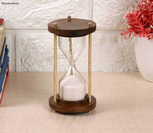 Regal Hourglass