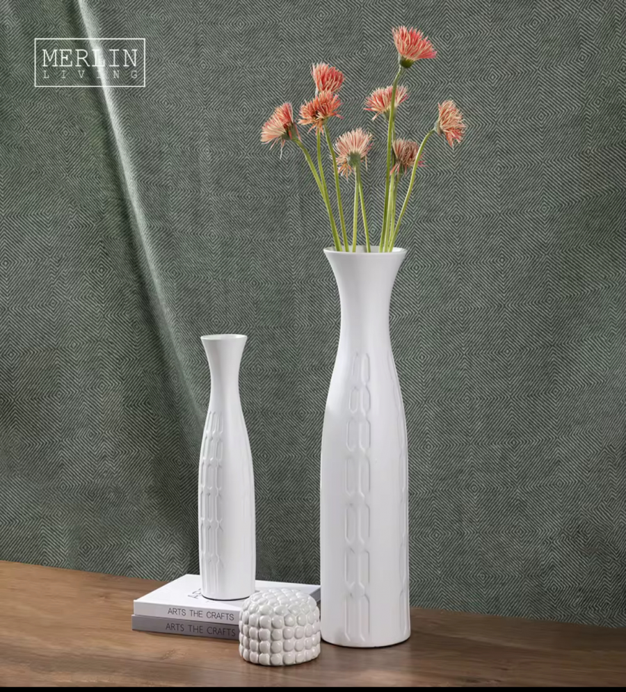 Noir Veil Petite Vase